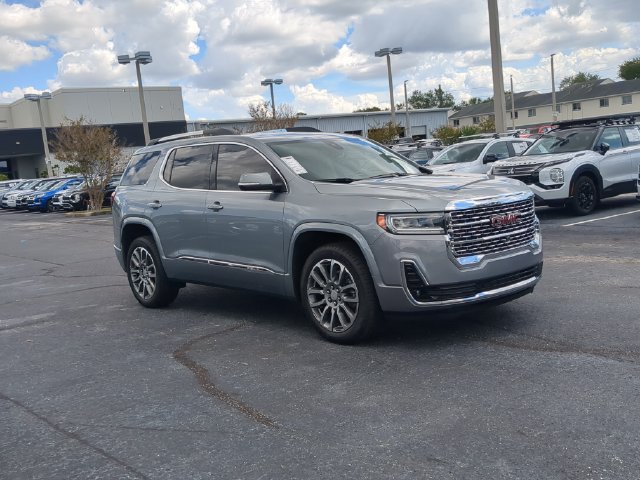 Used 2023 GMC Acadia Denali w/ Denali Ultimate Package FWD image 4