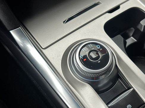 Used 2023 Ford Explorer Limited image 22