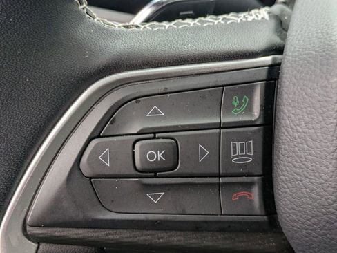 Used 2024 Jeep Grand Cherokee L Laredo image 19