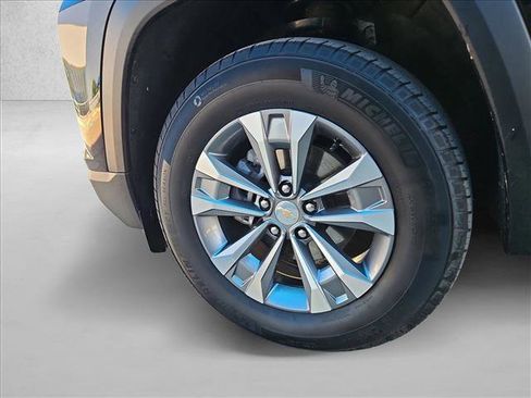 Used 2025 Chevrolet Equinox LT AWD/4WD image 30