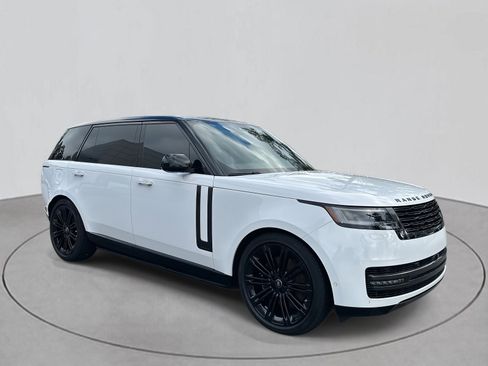 Used 2025 Land Rover Range Rover Long Wheelbase Autobiography image 7