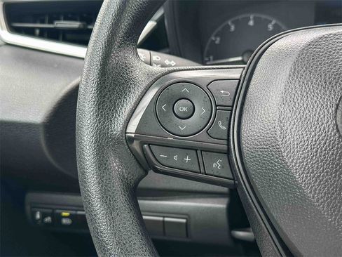 Used 2024 Toyota Corolla LE image 27