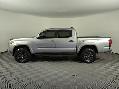 Used 2021 Toyota Tacoma SR5 image 4