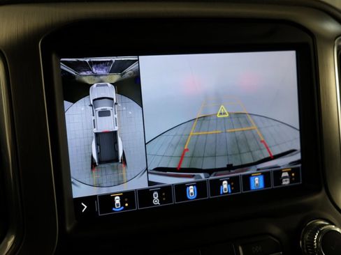 Used 2022 GMC Sierra 3500 Denali image 7