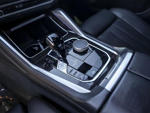 Used 2023 BMW X6 xDrive40i w/ M Sport Package image 35