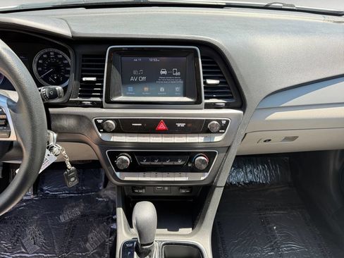 Used 2019 Hyundai Sonata SE FWD image 11