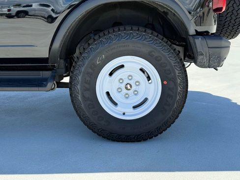 New 2026 Ford Bronco Heritage Edition AWD/4WD image 14