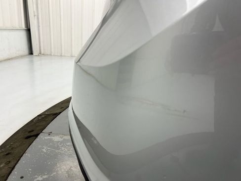 Used 2017 Chevrolet Malibu LT image 31