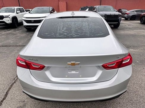Used 2018 Chevrolet Malibu LT w/ Leather Package image 6