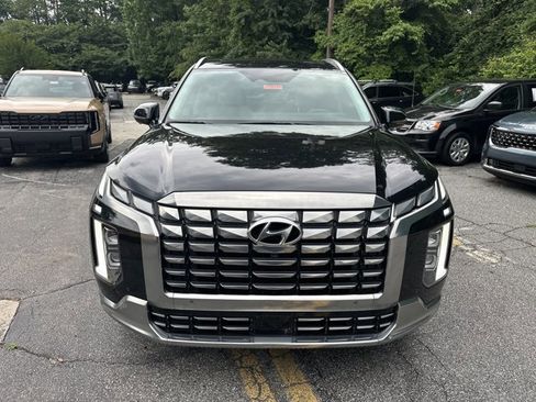 Used 2023 Hyundai Palisade Calligraphy FWD image 3