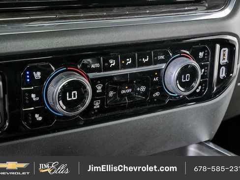 Certified 2024 Chevrolet Silverado 2500 LTZ w/ LTZ Convenience Package AWD/4WD image 17