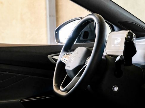 Used 2023 Volkswagen ID.4 Pro S image 13