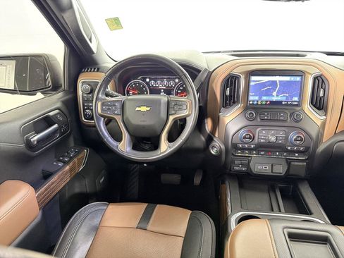 Used 2021 Chevrolet Silverado 1500 High Country w/ Technology Package AWD/4WD image 21