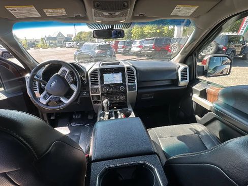 Used 2016 Ford F150 Lariat AWD/4WD image 11