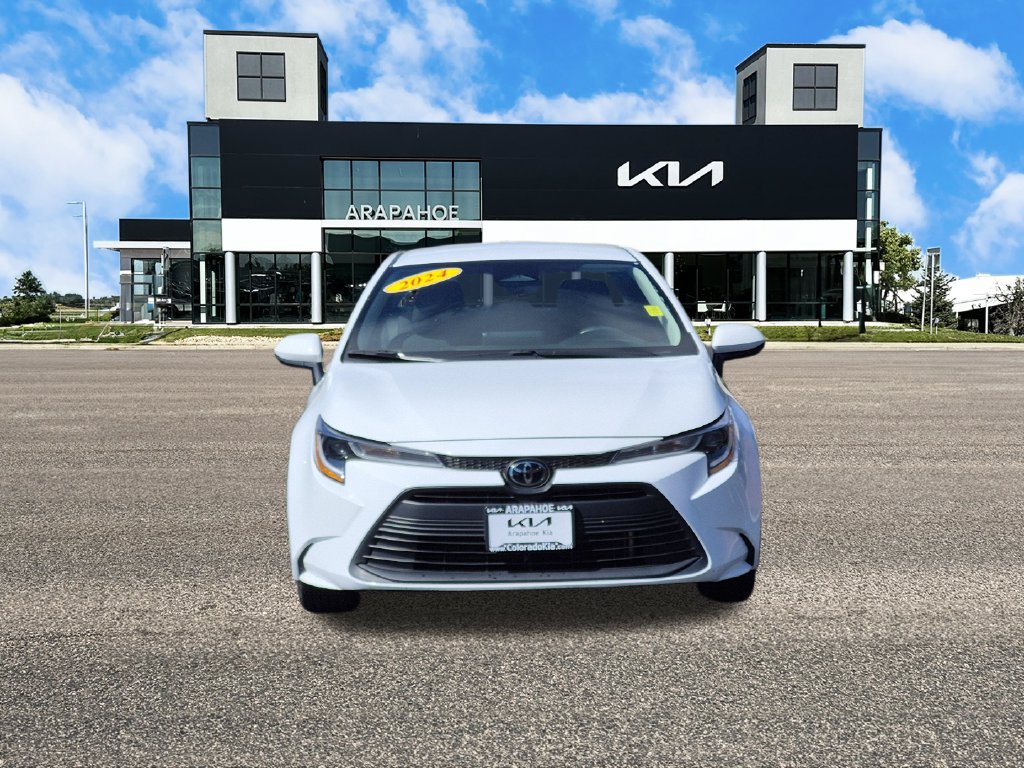 Used 2024 Toyota Corolla LE FWD image 3