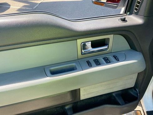 Used 2011 Ford F150 XLT w/ XLT Convenience Pkg AWD/4WD image 18