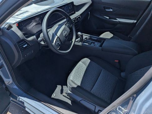 New 2026 Nissan Sentra SV w/ Floor Mat Package FWD image 9
