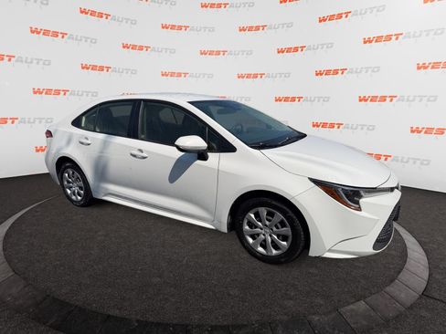 Used 2020 Toyota Corolla LE w/ Carpet Mat Package (TMS) FWD image 7