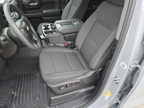 Used 2024 Chevrolet Silverado 1500 Custom image 27