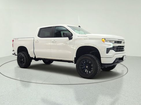 Used 2024 Chevrolet Silverado 1500 RST w/ Convenience Package II AWD/4WD image 3