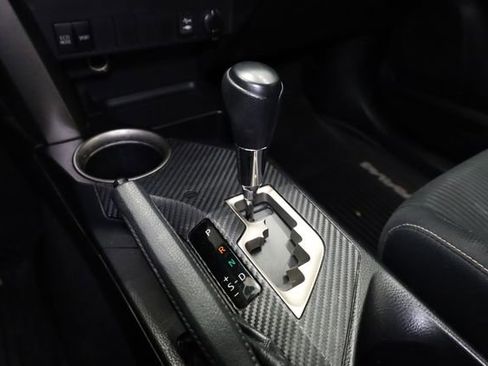 Used 2015 Toyota RAV4 XLE image 21