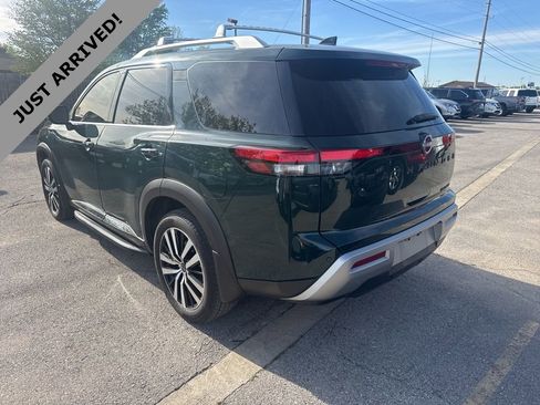 Certified 2023 Nissan Pathfinder Platinum w/ Black Appearance Package image 7