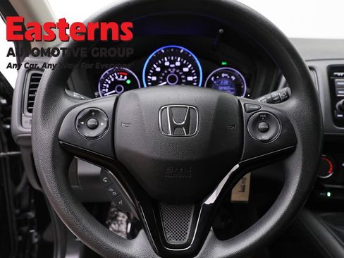 Used 2021 Honda HR-V LX image 10
