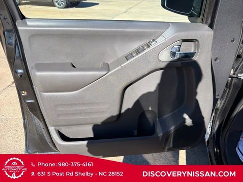Certified 2018 Nissan Frontier PRO-4X image 11