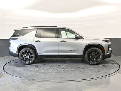 Used 2024 Chevrolet Traverse RS w/ LPO, Floor Liner Package image 8