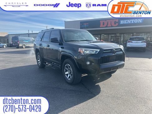 Used 2023 Toyota 4Runner TRD Off-Road image 1