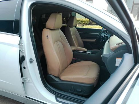 Used 2024 Hyundai Sonata Limited image 25