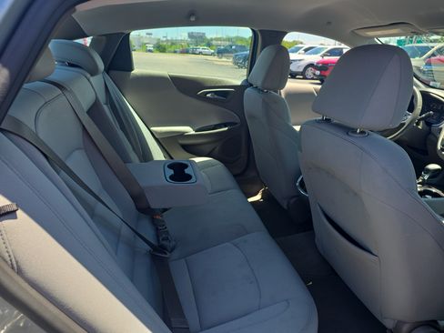 Used 2024 Chevrolet Malibu LT FWD image 10
