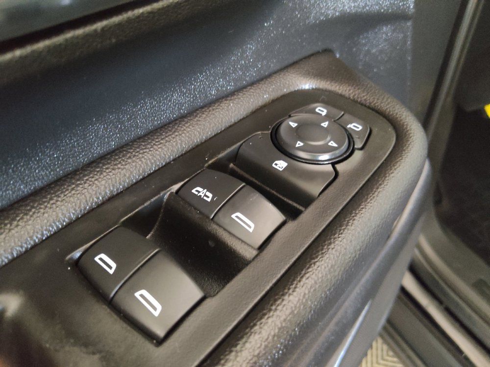 Used 2021 GMC Terrain SLE w/ Driver Convenience Package FWD image 27