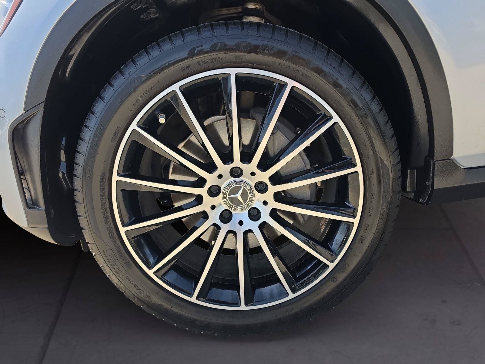 Used 2021 Mercedes-Benz GLC 300 4MATIC Coupe image 14