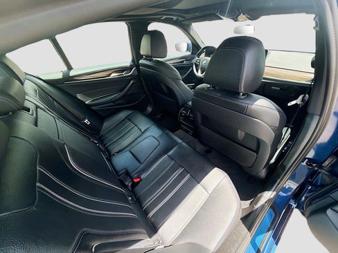 Used 2021 BMW 540i w/ Convenience Package RWD image 30