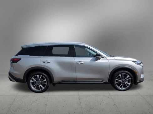 Used 2024 INFINITI QX60 Luxe AWD/4WD image 7