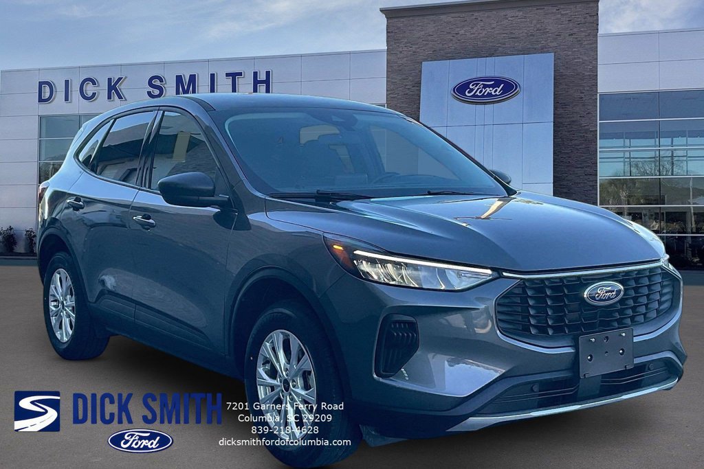 Certified 2025 Ford Escape Active AWD/4WD image 3