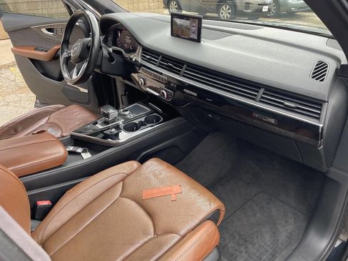 Used 2017 Audi Q7 3.0T Prestige w/ Prestige Package AWD/4WD image 41