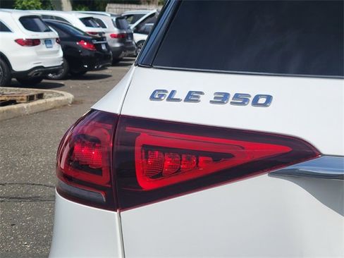 Certified 2022 Mercedes-Benz GLE 350 4MATIC w/ Premium Package image 10