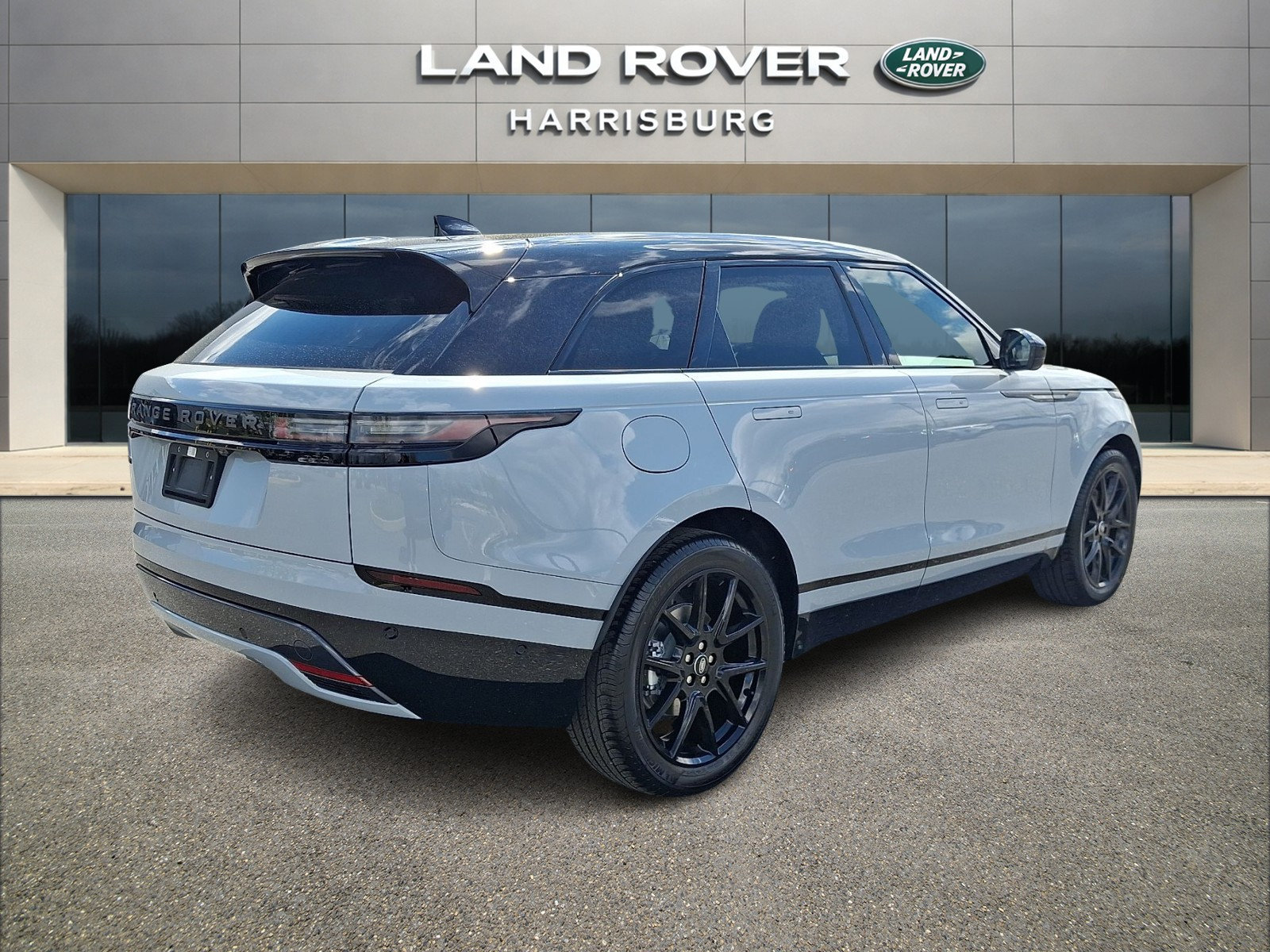 New 2026 Land Rover Range Rover Velar Dynamic SE AWD/4WD image 4