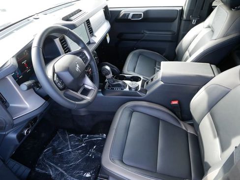 New 2026 Ford Bronco Outer Banks w/ Sasquatch Package image 11