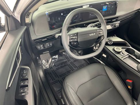 New 2025 Kia EV6 Wind AWD/4WD image 7