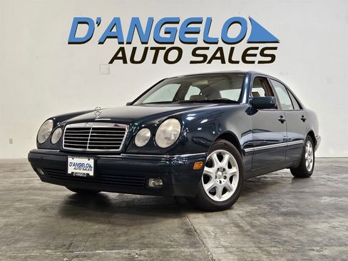 Used 1998 Mercedes-Benz E 320 Sedan image 1