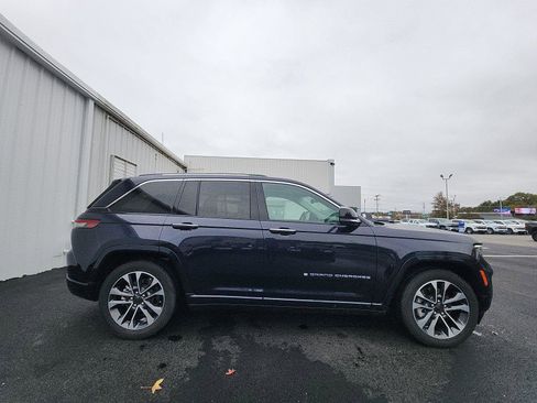 Used 2022 Jeep Grand Cherokee Overland image 6
