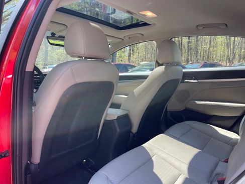 Used 2020 Hyundai Elantra Limited w/ Ultimate Package 03 image 30