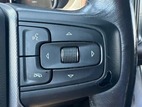 Used 2021 GMC Yukon Denali w/ Denali Ultimate Package AWD/4WD image 18