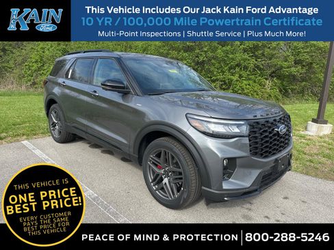 New 2026 Ford Explorer ST-Line w/ ST-Line Street Pack AWD/4WD image 1