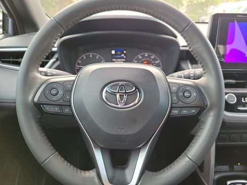 Used 2024 Toyota Corolla Cross AWD Hybrid image 23