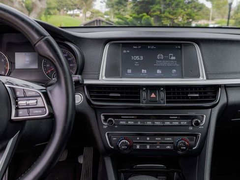 Used 2019 Kia Optima S w/ S Panoramic Sunroof Package image 39