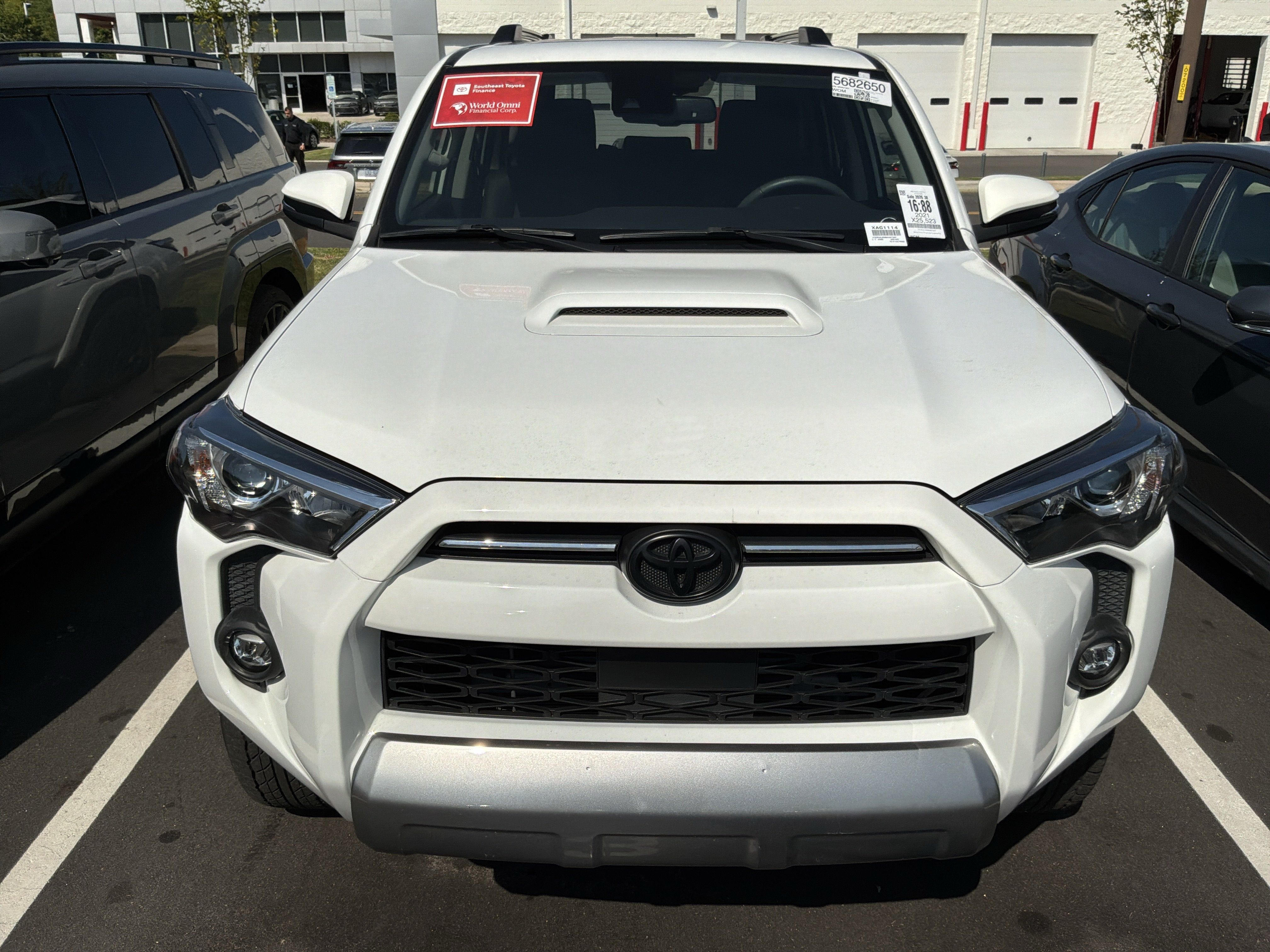 Used 2021 Toyota 4Runner TRD Off-Road Premium w/ Moonroof Package AWD/4WD image 2